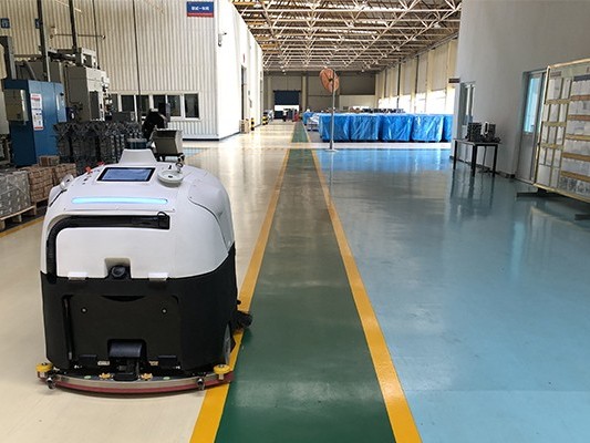 坦力工廠掃地機(jī)器人：價(jià)格 “高冷”，省錢超 “暖”！