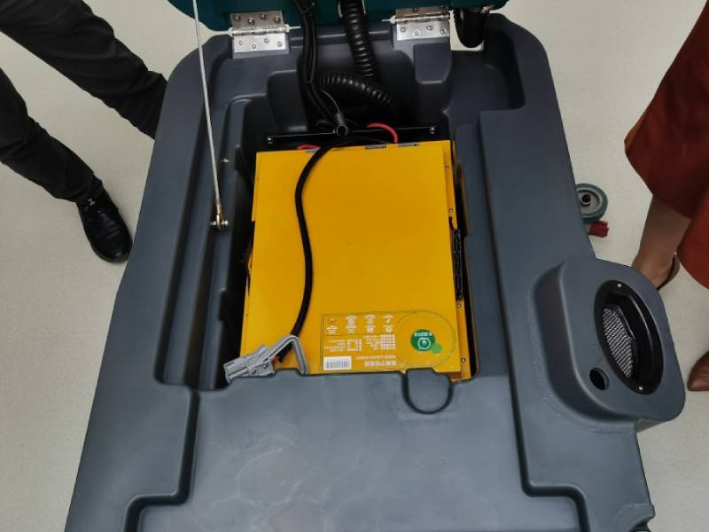 如何延長(zhǎng)手推式洗地機(jī)的鋰電池使用壽命？